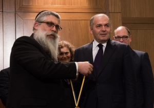 Victor Pinchuk was presented with the Metropolitan Andrey Sheptytsky Award for fostering Ukrainian-Jewish relations and advancing  Ukraine’s European aspiration