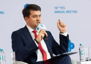 Дмитро Разумков: Нові політики отримали шанс змінити країну, проте часу обмаль