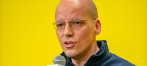 Dr. Gundbert Scherf
