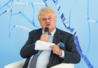 Україні варто скористатися перевагами децентралізації – голова комітету закордонних справ Європарламенту Ельмар Брок