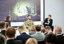 Чи може штучний інтелект завершити війну та посилити демократії у протистоянні з автократіями? | YES 2026