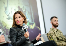 Чи може штучний інтелект завершити війну та посилити демократії у протистоянні з автократіями? | YES 2026
