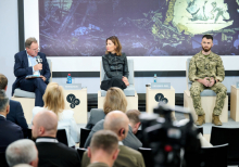 Чи може штучний інтелект завершити війну та посилити демократії у протистоянні з автократіями? | YES 2026