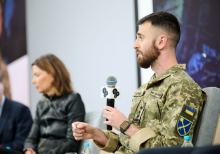 Чи може штучний інтелект завершити війну та посилити демократії у протистоянні з автократіями? | YES 2026