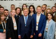 Форум молодих лідерів під час "YES WAR ROOM. "Майбутнє вирішується в Україні" (8-9 вересня 2023 року)