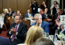 “What Ukraine Needs Now” - YES Dinner Discussion on the eve of the URC in Gda?sk
