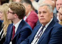 Майбутнє війни та глобальної могутності: чи зможе Захід достатньо швидко впроваджувати інновації? | YES 2026