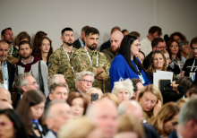 Як закінчити війну? | YES 2025