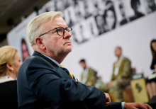 Як закінчити війну? | YES 2025