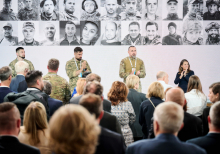 Як закінчити війну? | YES 2025